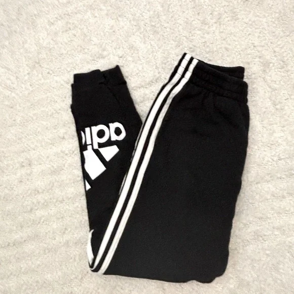 Adidas - Big Boys BADGE OF SPORT JOGGER PANTS Size Large (14/16) - Picture 2 of 9